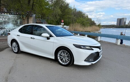 Toyota Camry, 2018 год, 3 350 000 рублей, 3 фотография