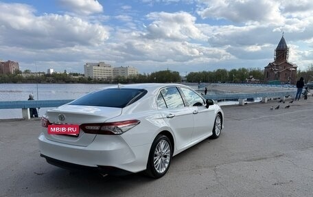 Toyota Camry, 2018 год, 3 350 000 рублей, 6 фотография