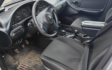 Chevrolet Niva I рестайлинг, 2019 год, 870 000 рублей, 5 фотография