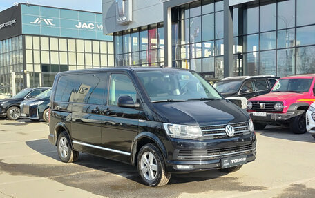 Volkswagen Caravelle T6 рестайлинг, 2018 год, 2 880 000 рублей, 3 фотография