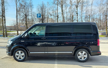 Volkswagen Caravelle T6 рестайлинг, 2018 год, 2 880 000 рублей, 8 фотография