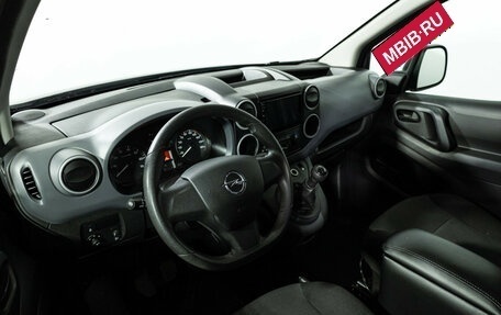 Opel Combo, 2021 год, 2 200 000 рублей, 10 фотография