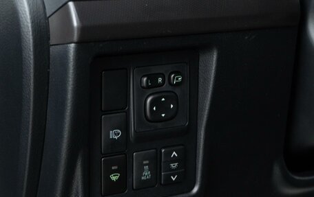 Toyota Land Cruiser Prado 150 рестайлинг 2, 2011 год, 2 377 077 рублей, 17 фотография