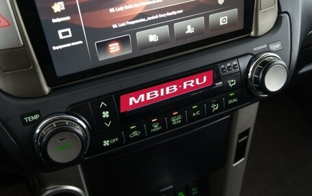 Toyota Land Cruiser Prado 150 рестайлинг 2, 2011 год, 2 377 077 рублей, 15 фотография