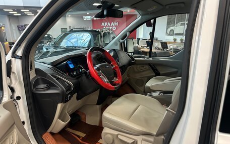 Ford Tourneo Custom I рестайлинг, 2021 год, 3 900 000 рублей, 5 фотография