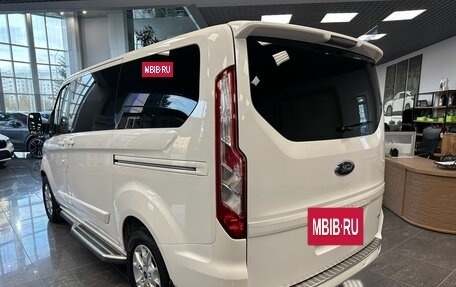 Ford Tourneo Custom I рестайлинг, 2021 год, 3 900 000 рублей, 3 фотография