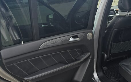Mercedes-Benz GL-Класс, 2015 год, 4 599 000 рублей, 23 фотография