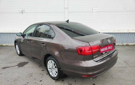 Volkswagen Jetta VI, 2016 год, 1 350 000 рублей, 7 фотография