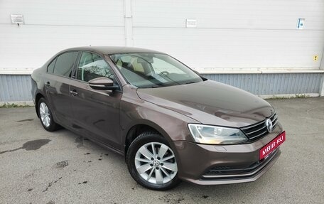 Volkswagen Jetta VI, 2016 год, 1 350 000 рублей, 4 фотография