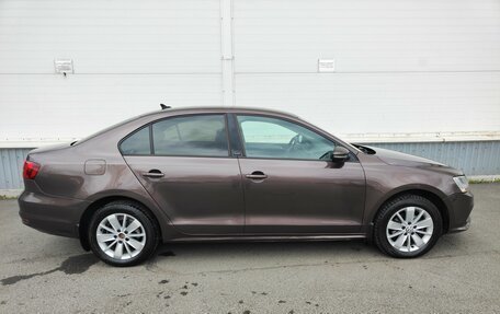 Volkswagen Jetta VI, 2016 год, 1 350 000 рублей, 9 фотография