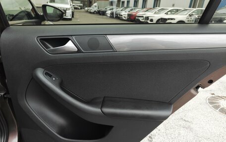 Volkswagen Jetta VI, 2016 год, 1 350 000 рублей, 18 фотография