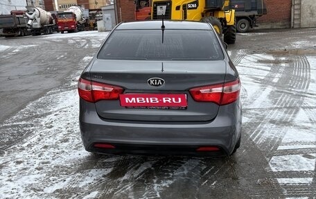 KIA Rio III рестайлинг, 2013 год, 890 000 рублей, 2 фотография