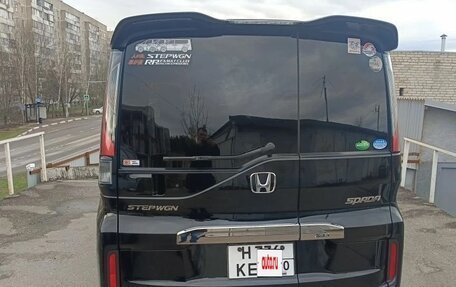 Honda Stepwgn IV, 2015 год, 2 100 000 рублей, 7 фотография