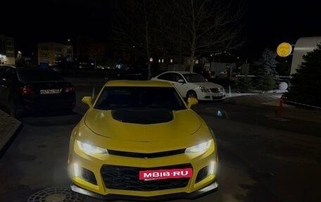 Chevrolet Camaro VI, 2016 год, 2 400 000 рублей, 5 фотография