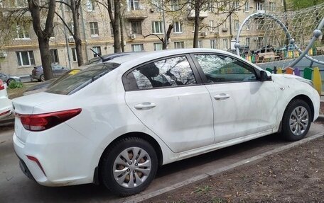 KIA Rio IV, 2018 год, 1 215 000 рублей, 3 фотография