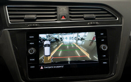 Volkswagen Tiguan II, 2021 год, 3 250 000 рублей, 19 фотография