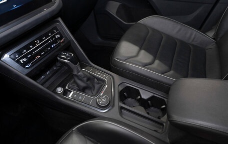 Volkswagen Tiguan II, 2021 год, 3 250 000 рублей, 14 фотография