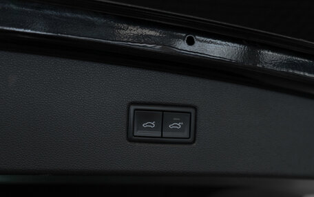 Volkswagen Tiguan II, 2021 год, 3 250 000 рублей, 24 фотография