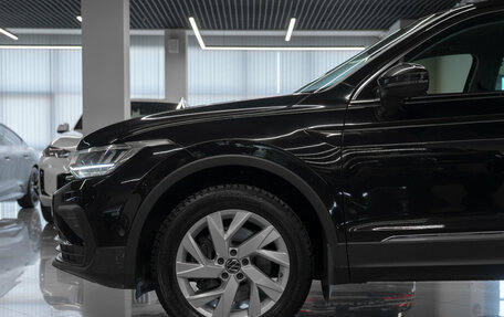 Volkswagen Tiguan II, 2021 год, 3 250 000 рублей, 25 фотография