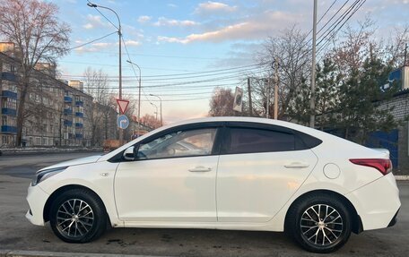 Hyundai Solaris II рестайлинг, 2017 год, 700 000 рублей, 7 фотография