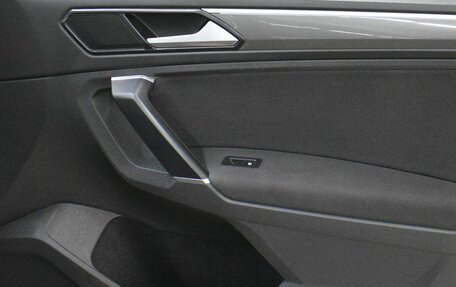 Volkswagen Tiguan II, 2018 год, 1 899 000 рублей, 13 фотография