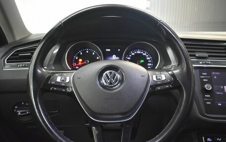 Volkswagen Tiguan II, 2018 год, 1 899 000 рублей, 5 фотография