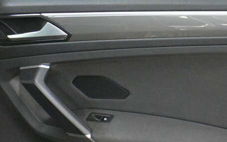 Volkswagen Tiguan II, 2018 год, 1 899 000 рублей, 14 фотография