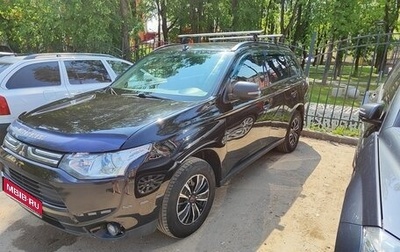 Mitsubishi Outlander III рестайлинг 3, 2013 год, 1 200 000 рублей, 1 фотография