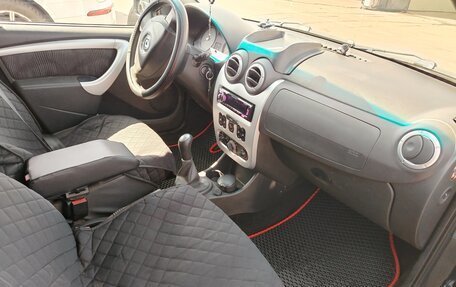 Renault Logan I, 2010 год, 280 000 рублей, 3 фотография