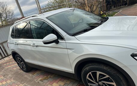 Volkswagen Tiguan II, 2018 год, 3 500 000 рублей, 4 фотография