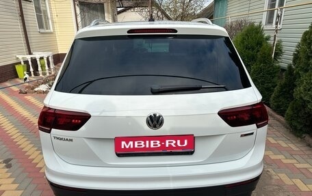 Volkswagen Tiguan II, 2018 год, 3 500 000 рублей, 2 фотография