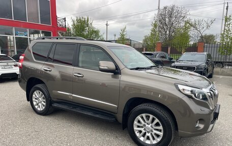 Toyota Land Cruiser Prado 150 рестайлинг 2, 2015 год, 3 100 000 рублей, 3 фотография