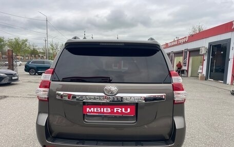 Toyota Land Cruiser Prado 150 рестайлинг 2, 2015 год, 3 100 000 рублей, 4 фотография