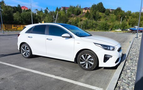 KIA cee'd III, 2018 год, 1 700 000 рублей, 2 фотография