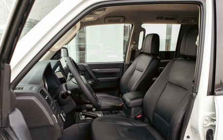 Mitsubishi Pajero IV, 2015 год, 2 155 000 рублей, 11 фотография