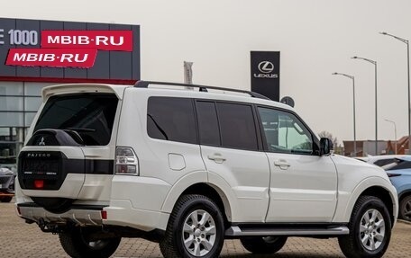 Mitsubishi Pajero IV, 2015 год, 2 155 000 рублей, 6 фотография