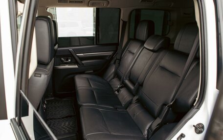 Mitsubishi Pajero IV, 2015 год, 2 155 000 рублей, 17 фотография