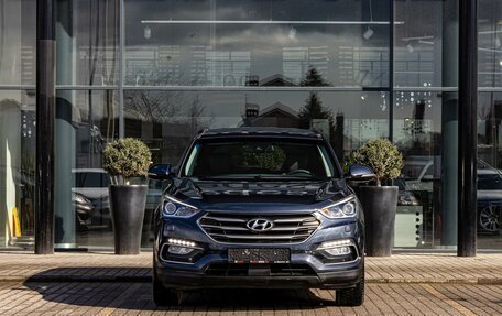 Hyundai Santa Fe III рестайлинг, 2018 год, 1 895 000 рублей, 2 фотография