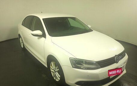 Volkswagen Jetta VI, 2012 год, 990 000 рублей, 3 фотография