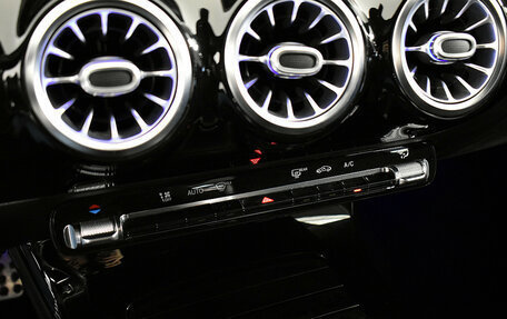 Mercedes-Benz CLA, 2019 год, 3 099 000 рублей, 9 фотография