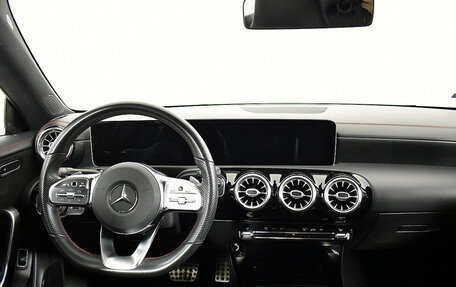 Mercedes-Benz CLA, 2019 год, 3 099 000 рублей, 12 фотография