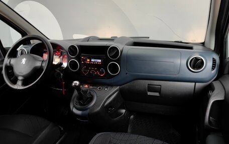 Peugeot Partner II рестайлинг 2, 2010 год, 398 000 рублей, 13 фотография