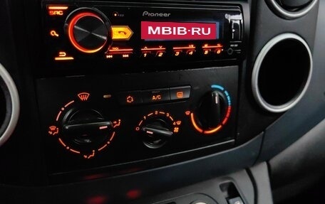 Peugeot Partner II рестайлинг 2, 2010 год, 398 000 рублей, 15 фотография