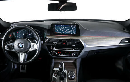 BMW 5 серия, 2019 год, 4 190 000 рублей, 12 фотография