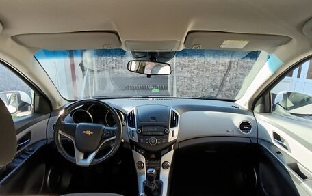 Chevrolet Cruze II, 2013 год, 890 000 рублей, 9 фотография