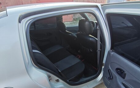 Renault Clio III, 2001 год, 210 000 рублей, 8 фотография