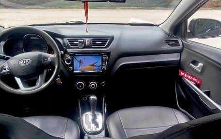 KIA Rio III рестайлинг, 2012 год, 1 050 000 рублей, 5 фотография