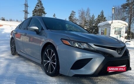 Toyota Camry, 2020 год, 2 800 000 рублей, 2 фотография