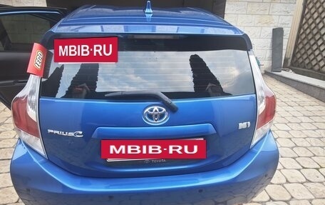 Toyota Prius c I, 2015 год, 1 350 000 рублей, 12 фотография