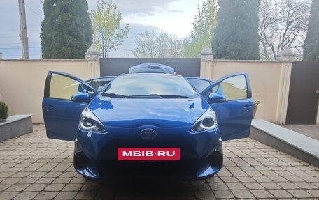 Toyota Prius c I, 2015 год, 1 350 000 рублей, 4 фотография